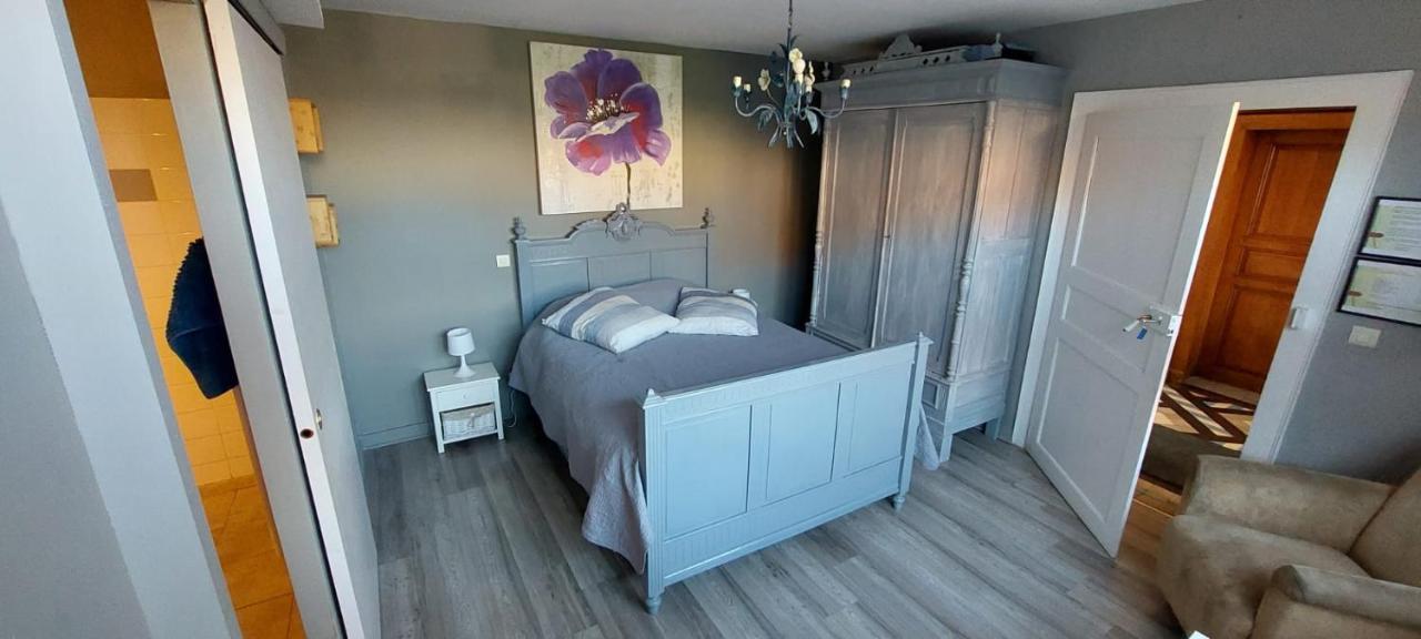 Bed and Breakfast La Demeure Avesnoise Wignehies Exterior foto