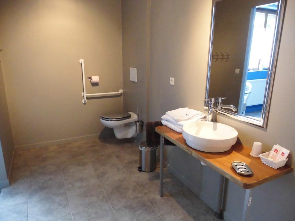 Bed and Breakfast La Demeure Avesnoise Wignehies Zimmer foto