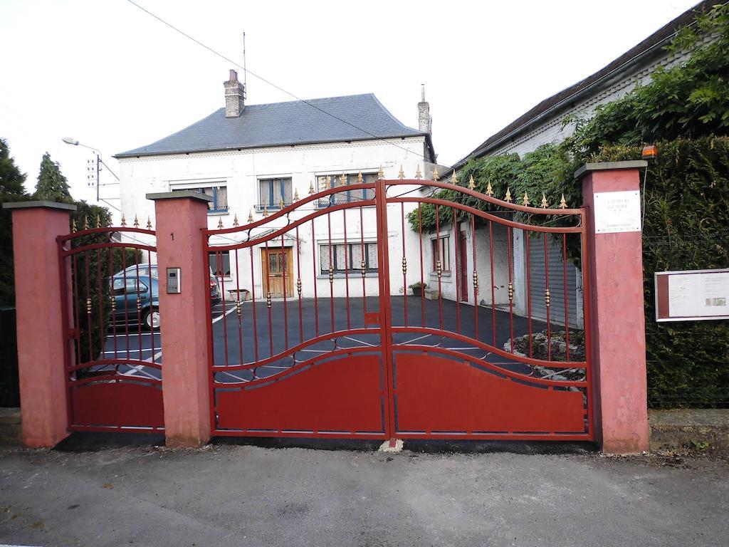 Bed and Breakfast La Demeure Avesnoise Wignehies Exterior foto